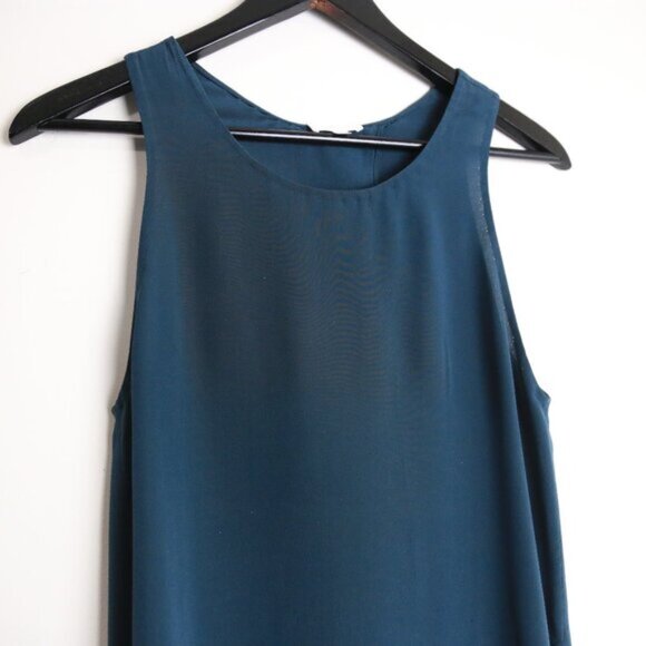 Aritzia Wilfred 100% Silk Teal Flowy Crepe Tank Top Blouse Size Small - Picture 2 of 7